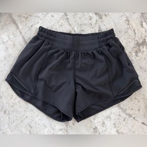 LuLuLemon “Hotty Hot Low-Rise Lined Short 4” - size 6 in color Black.